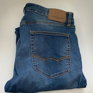 Men’s American Eagle jeans 36x32 medium wash